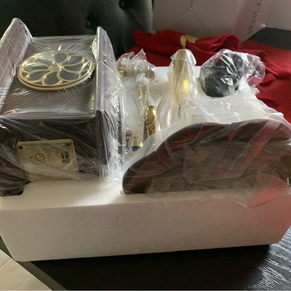 SOLD!!!!!!!! - Picture 5 of 14